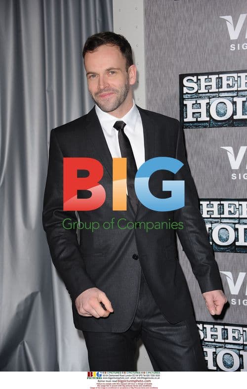 Jonny Lee Miller at 'Sherlock Holmes' Premiere