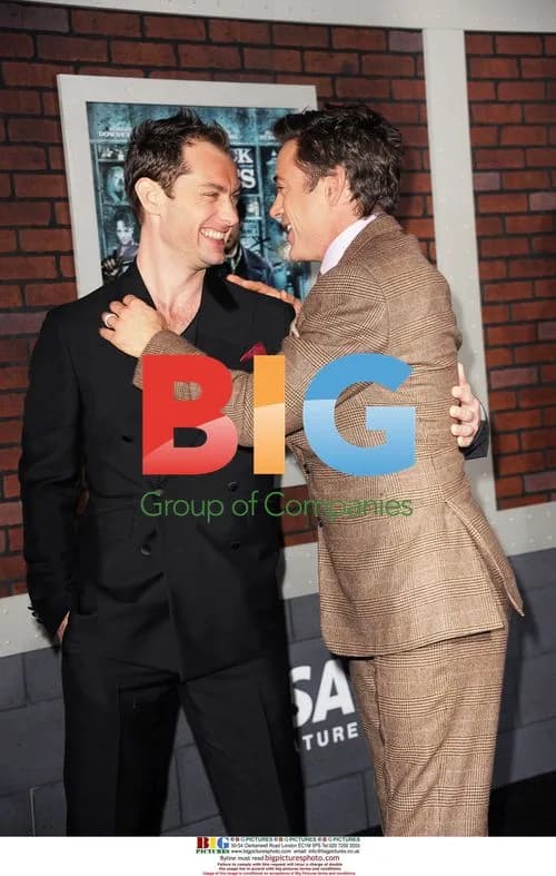 Robert Downey Jr and Jude Law at 'Sherlock Holmes' Premiere