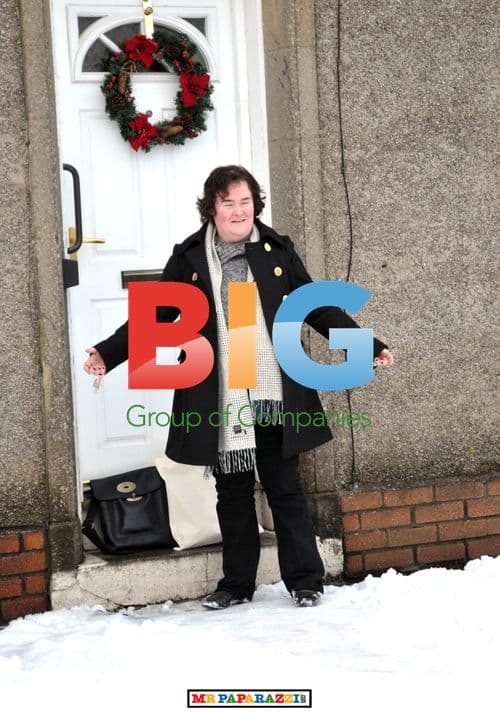 Susan Boyle Plays in the Snow