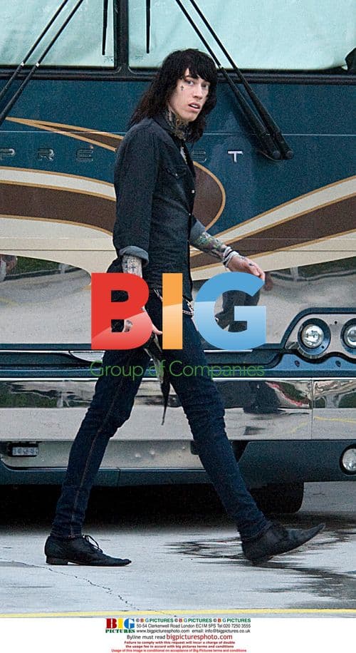 Trace Cyrus with girlfriend before Miley Cyrus concert