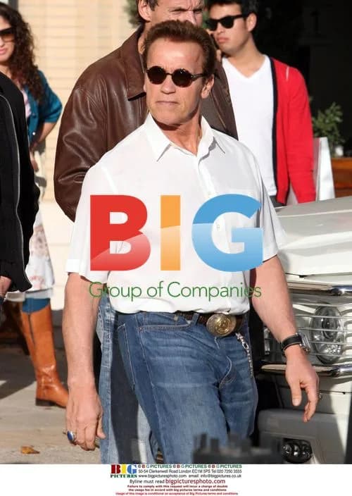 Schwarzenegger Leaves Barneys in Beverly Hills