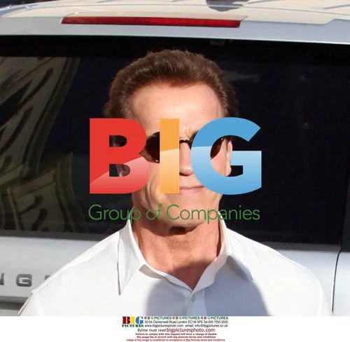 Arnold Schwarzenegger leaves Barney's New York