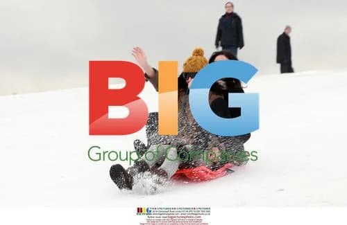 Russell Brand and Katy Perry go sledding