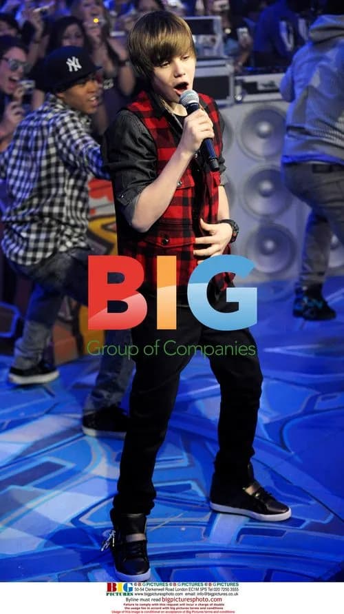 Justin Bieber Performs at MuchMusic HQ