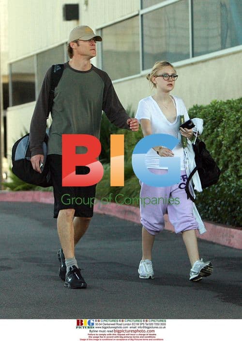 Dakota Fanning and dad Steve at LA gym