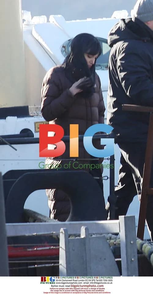 Angelina Jolie films "Salt" in New York City