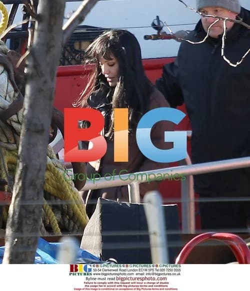 Angelina Jolie films 'Salt' in NYC