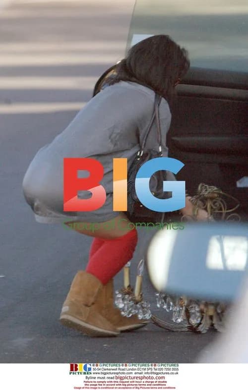 Vanessa Hudgens buys last minute gifts in Studio City