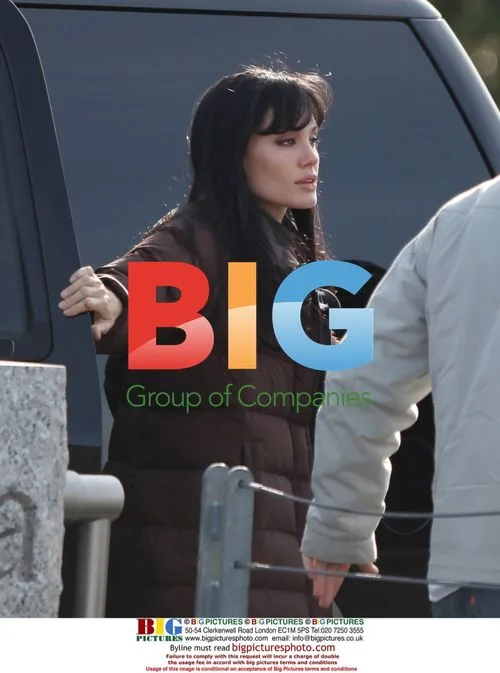 Angelina Jolie on 'Salt' set in New York