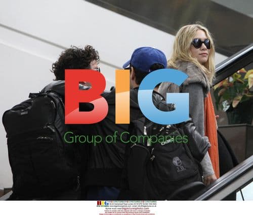 Celebs Leaving LA Airport Together