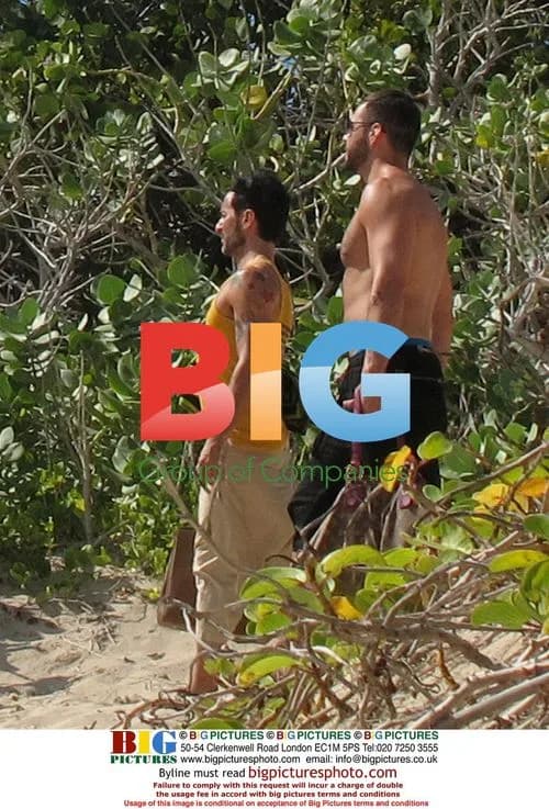 Marc Jacobs and Fiance Lorenzo Martone on Beach
