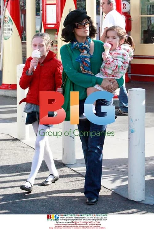 Salma Hayek and daughter get ice cream