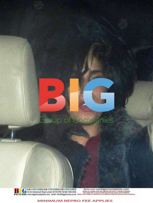 Amy Winehouse Leaves Pub in London