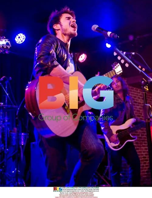 Kris Allen Performs at B.B. King"s in Las Vegas