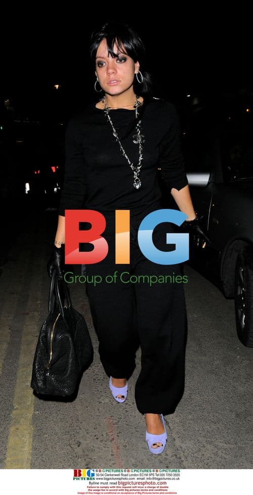 Lily Allen arriving at the Ivy Club