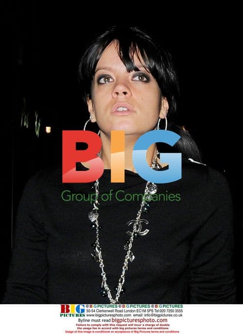 Lily Allen arriving at the Ivy Club
