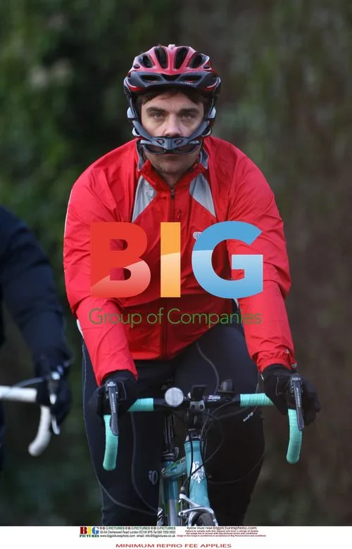 Robbie Williams Tests New Bike