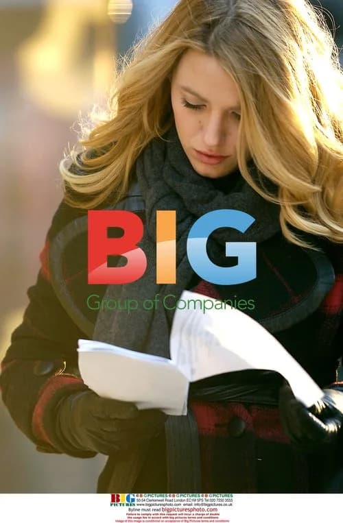 Blake Lively on set of Gossip Girl
