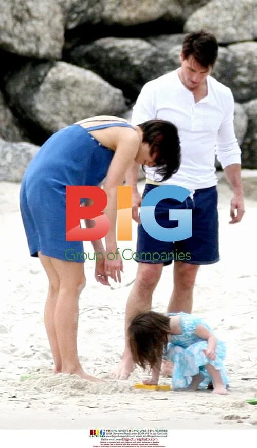Tom Cruise with Katie Holmes and Suri in Brazil