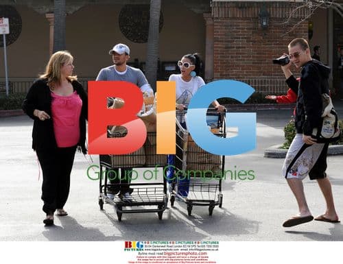 Katie Price and Peter Andre go grocery shopping