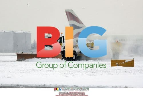 Heavy snowfall at Heathrow Airport