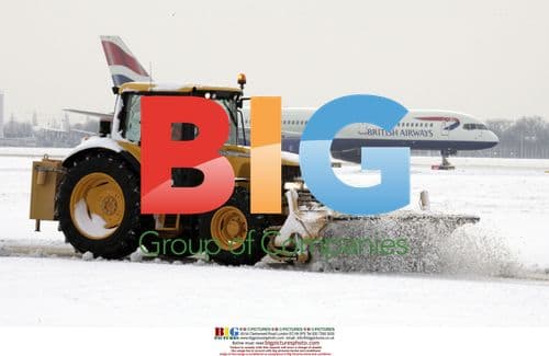 Heavy snowfall at Heathrow airport