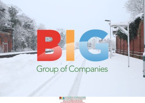 Heavy Snow Causes Hazardous Conditions in London