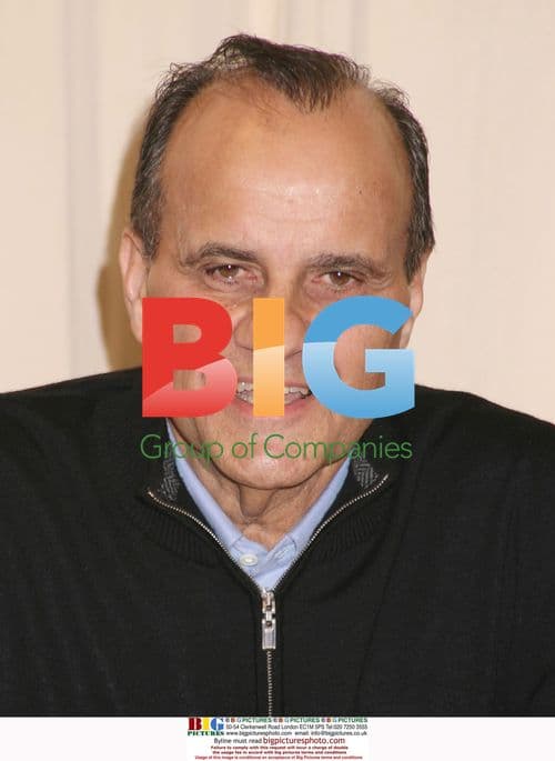 Joe Torre promotes 'The Yankee Years' book