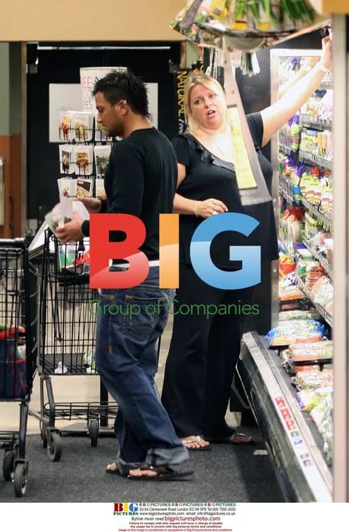 Peter Andre shops with son Junior