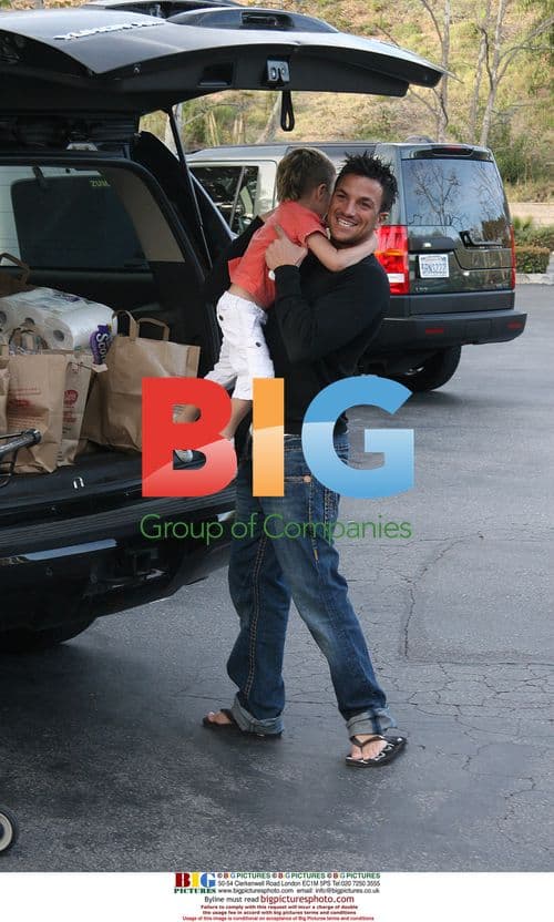 Peter Andre shops with son Junior