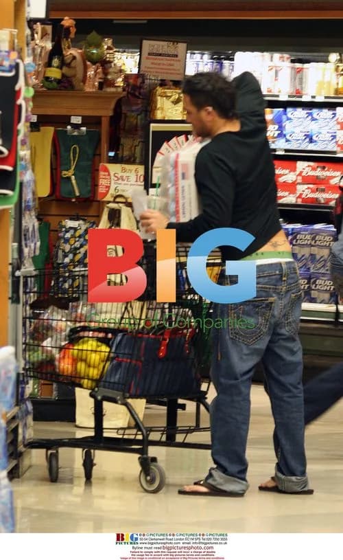 Peter Andre shopping with son