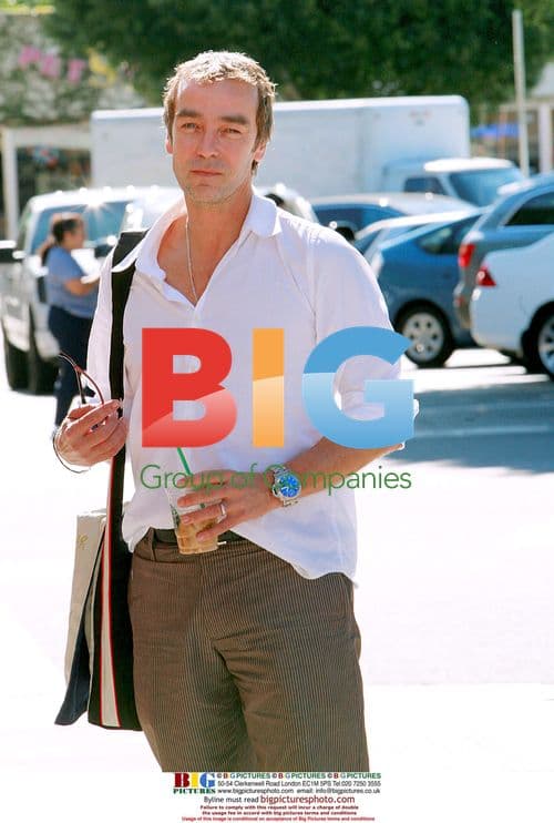 John Hannah Enjoys Starbucks in Brentwood