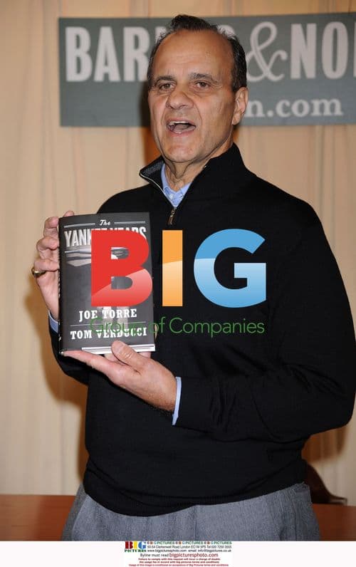 Joe Torre signs new book 'The Yankee Years'