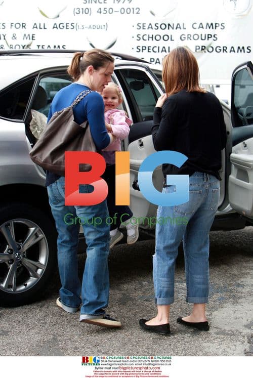 Jennifer Garner and Daughter Violet at Gymnastics