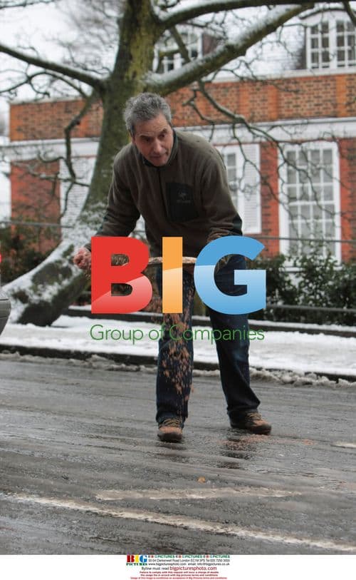 Locals Grit Roads in North London