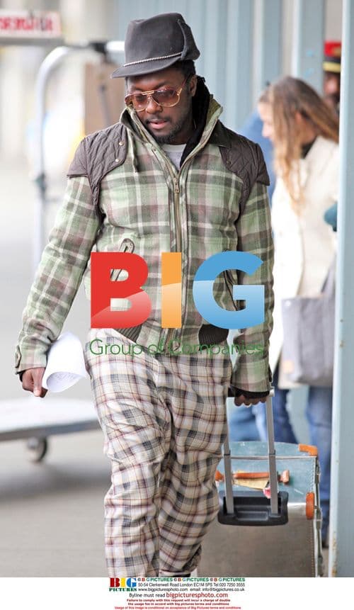 Will.i.am Arrives in Vancouver