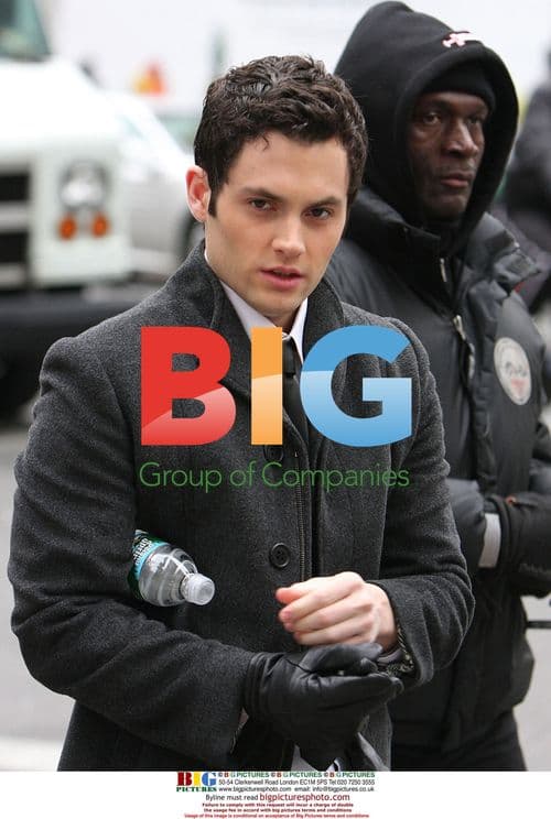 Penn Badgley and Margaret Colin on 'Gossip Girl' set