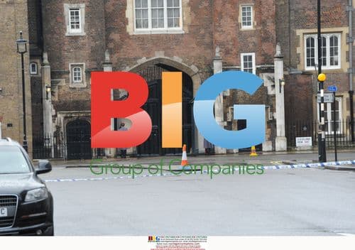 Police investigate possible bomb scare in London