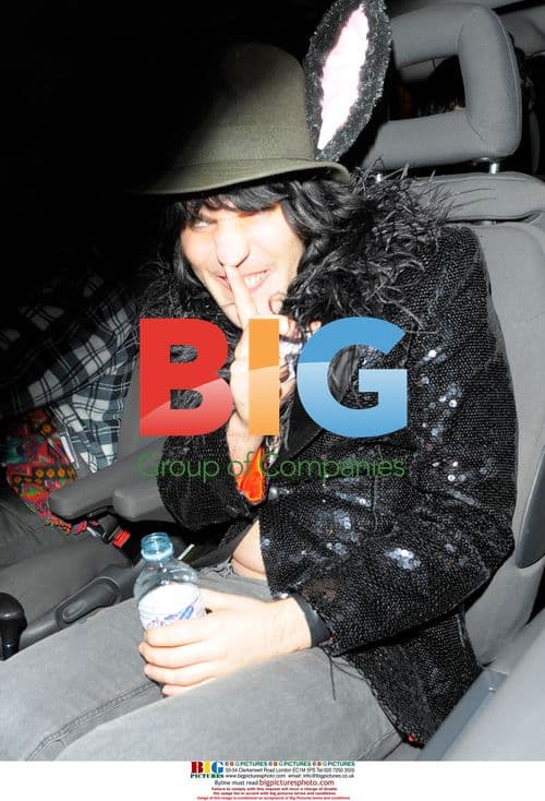 Noel Fielding out in London