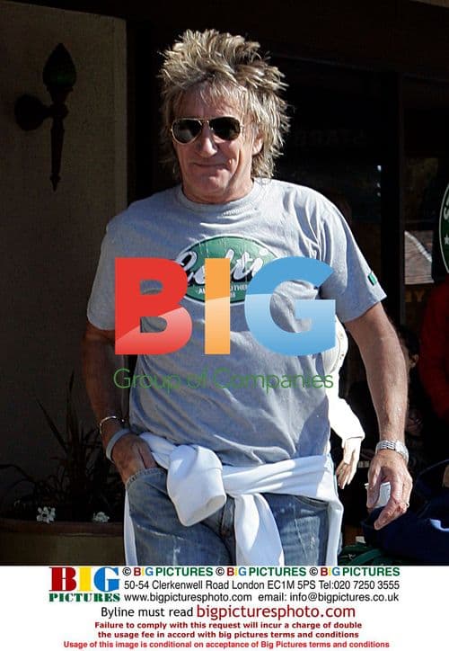 Rod Stewart and Daughter Leave Starbucks in Lamborghini