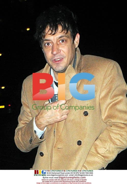 Jamie Hince arrives home alone after night out with Kate Moss