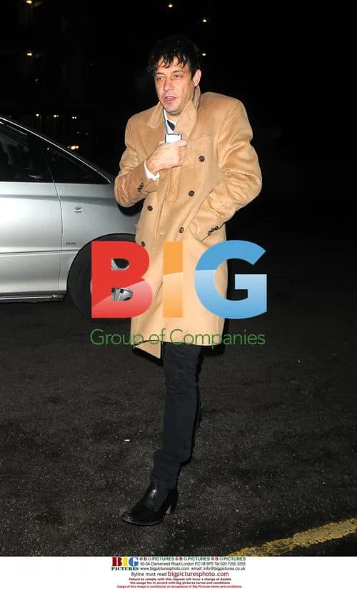 Jamie Hince of The Kills arrives home alone