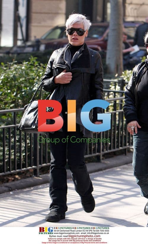 Singer Pink takes stroll in NYC