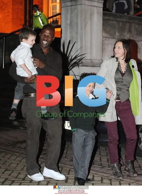 Jade Goody Kids Leave Hospital Visit