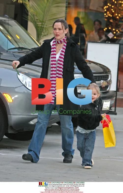 Jennifer Garner and daughter Violet at birthday party