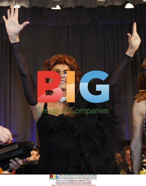 Sophia Loren receives Honorary Citizenship in Sorrento