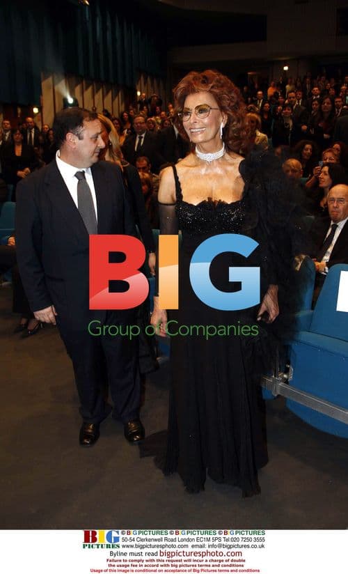 Sophia Loren Receives Honorary Citizenship in Sorrento