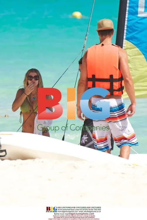 Fergie and Josh Duhamel Enjoy Playa Del Carmen