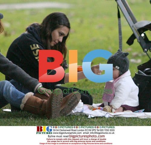 Jessica Alba and Cash Warren at Beverly Hills Park