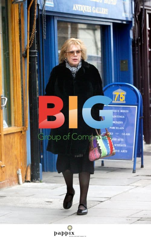 Lady Antonia Fraser strolls Portobello Market